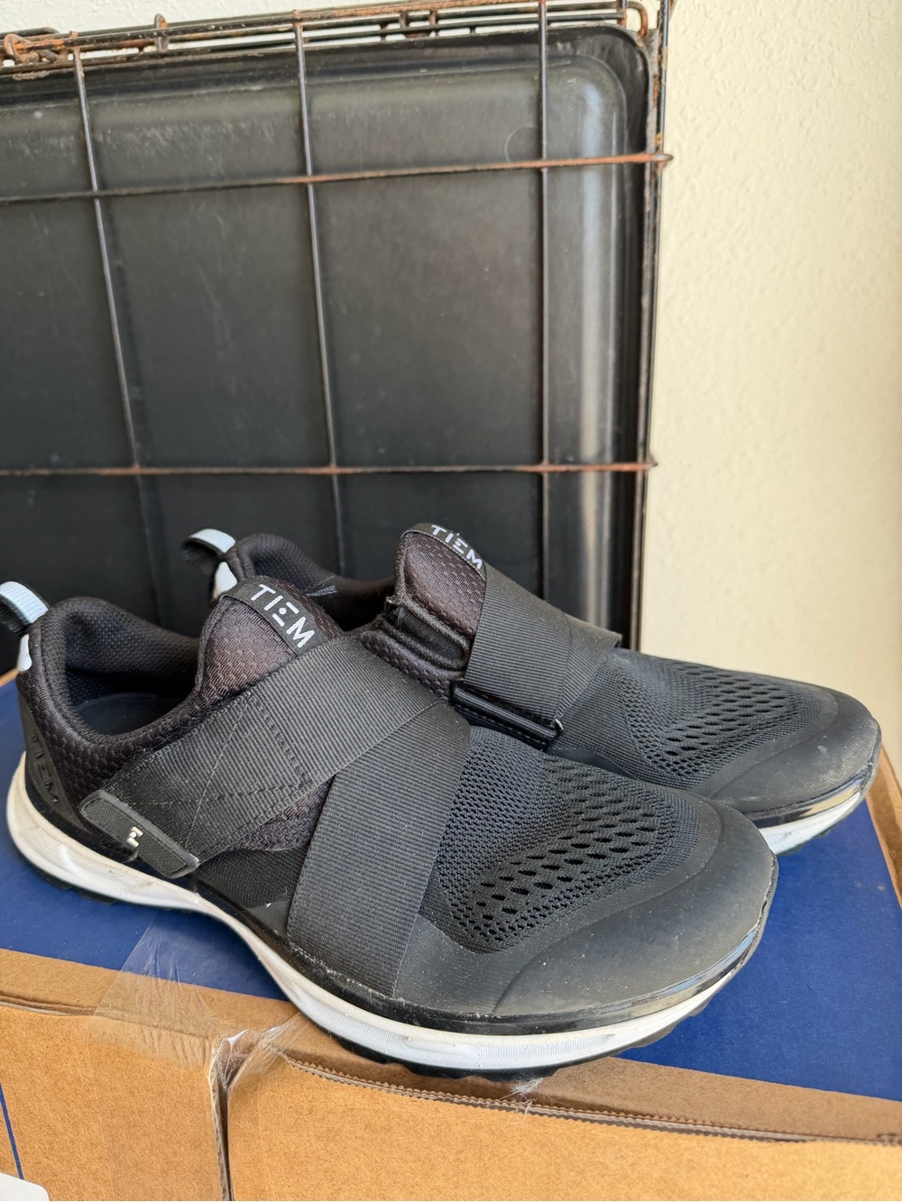 TIEM Black Slip-On Women's Athletic Sneakers with Cross Straps